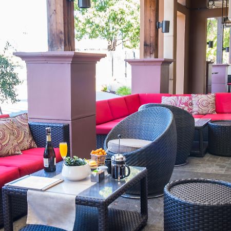 Juniper Hotel Cupertino, Curio Collection By Hilton Buitenkant foto