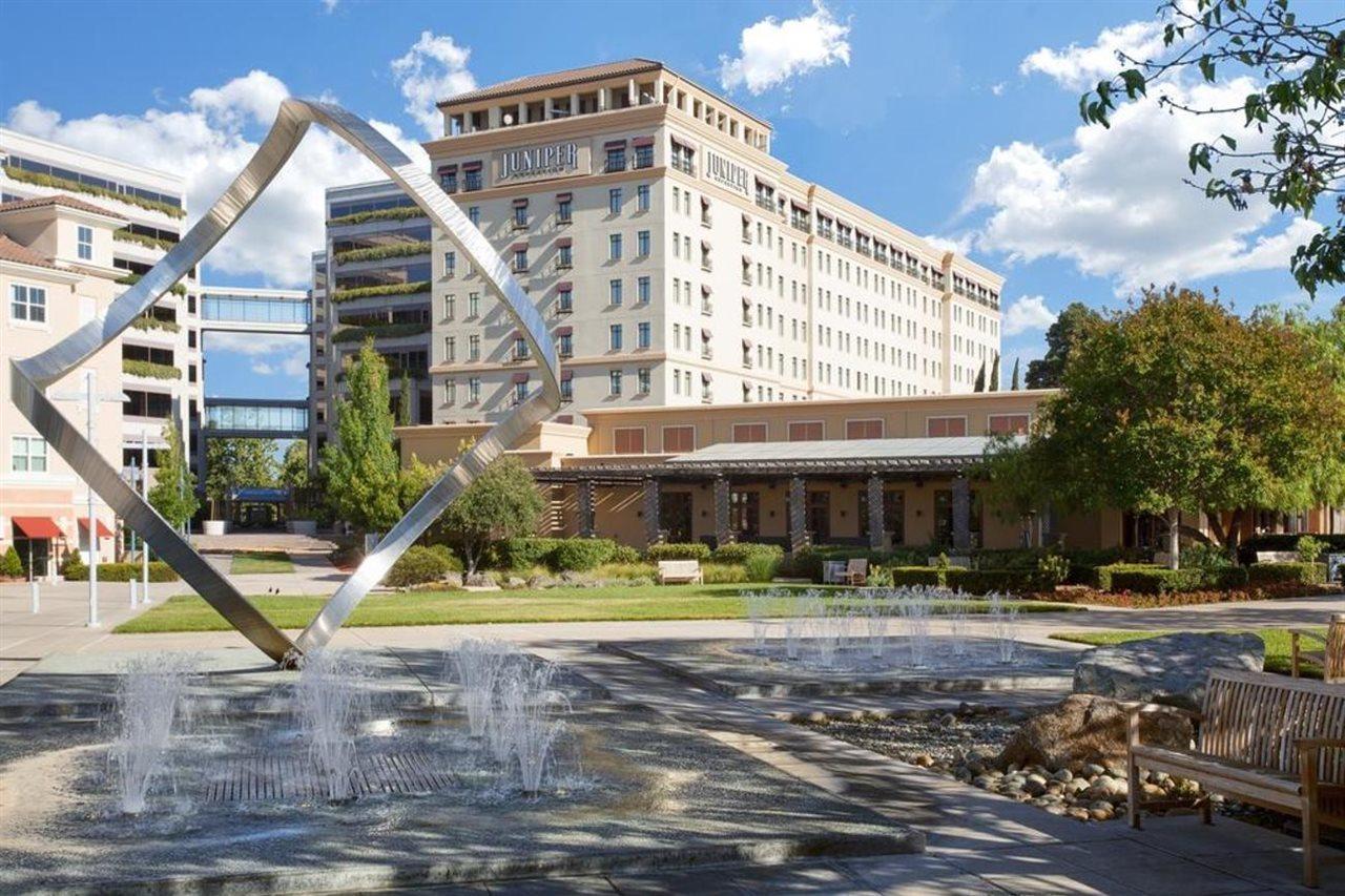 Juniper Hotel Cupertino, Curio Collection By Hilton Buitenkant foto