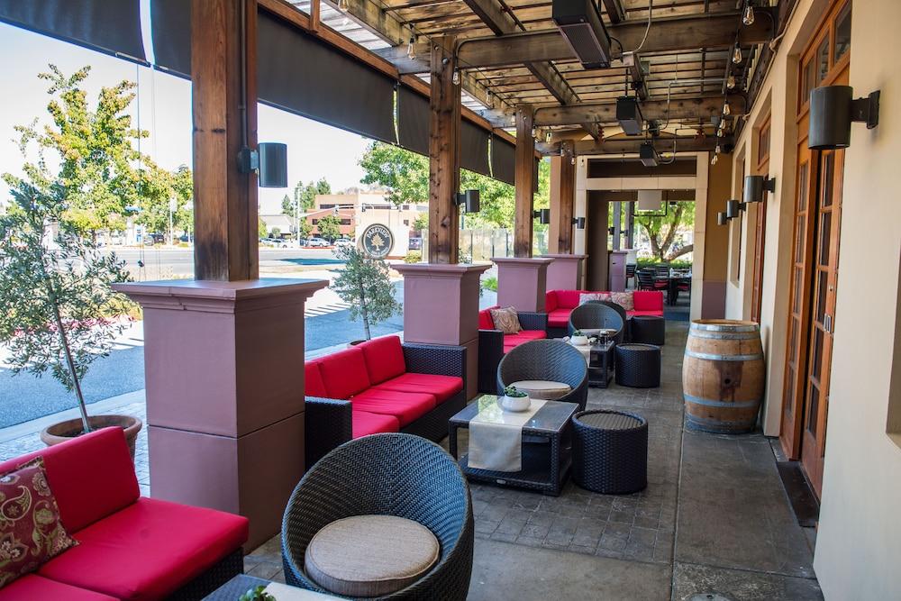 Juniper Hotel Cupertino, Curio Collection By Hilton Buitenkant foto