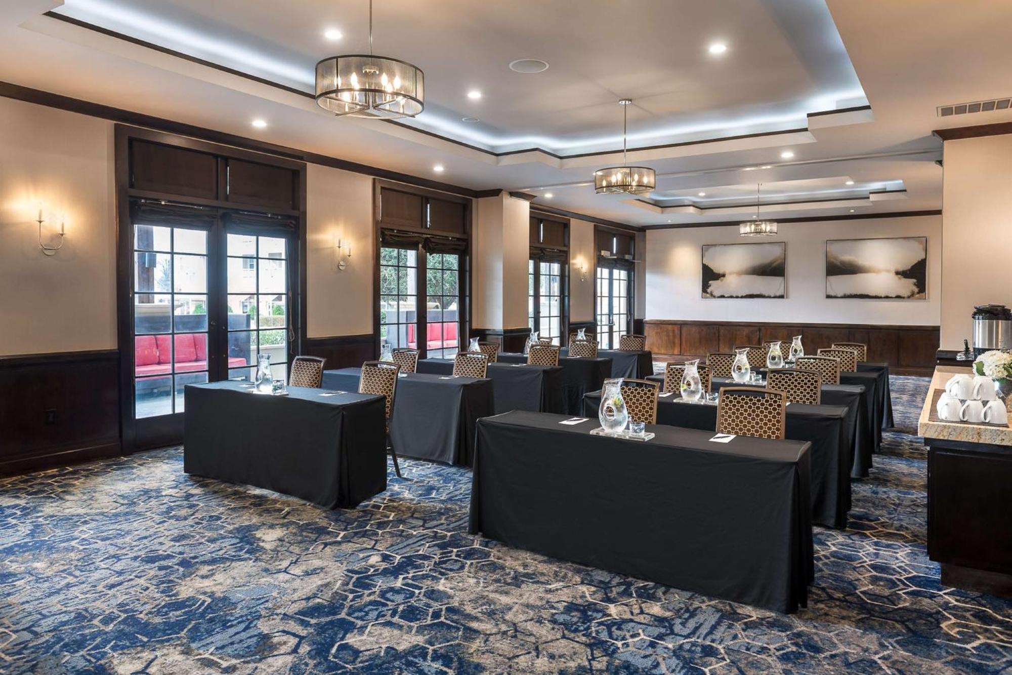 Juniper Hotel Cupertino, Curio Collection By Hilton Buitenkant foto