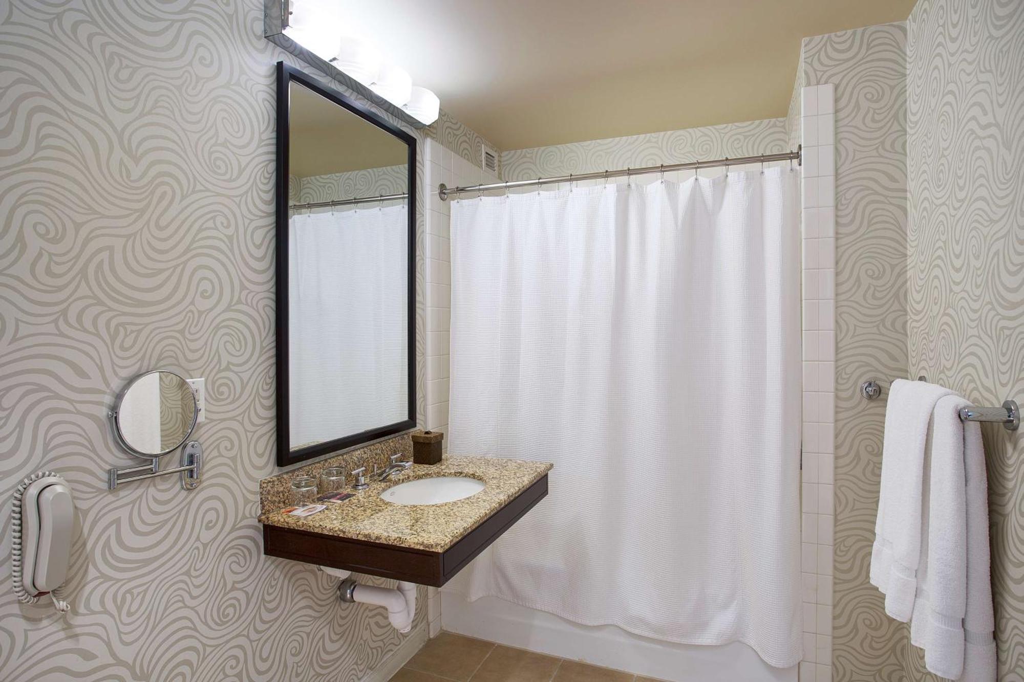 Juniper Hotel Cupertino, Curio Collection By Hilton Buitenkant foto