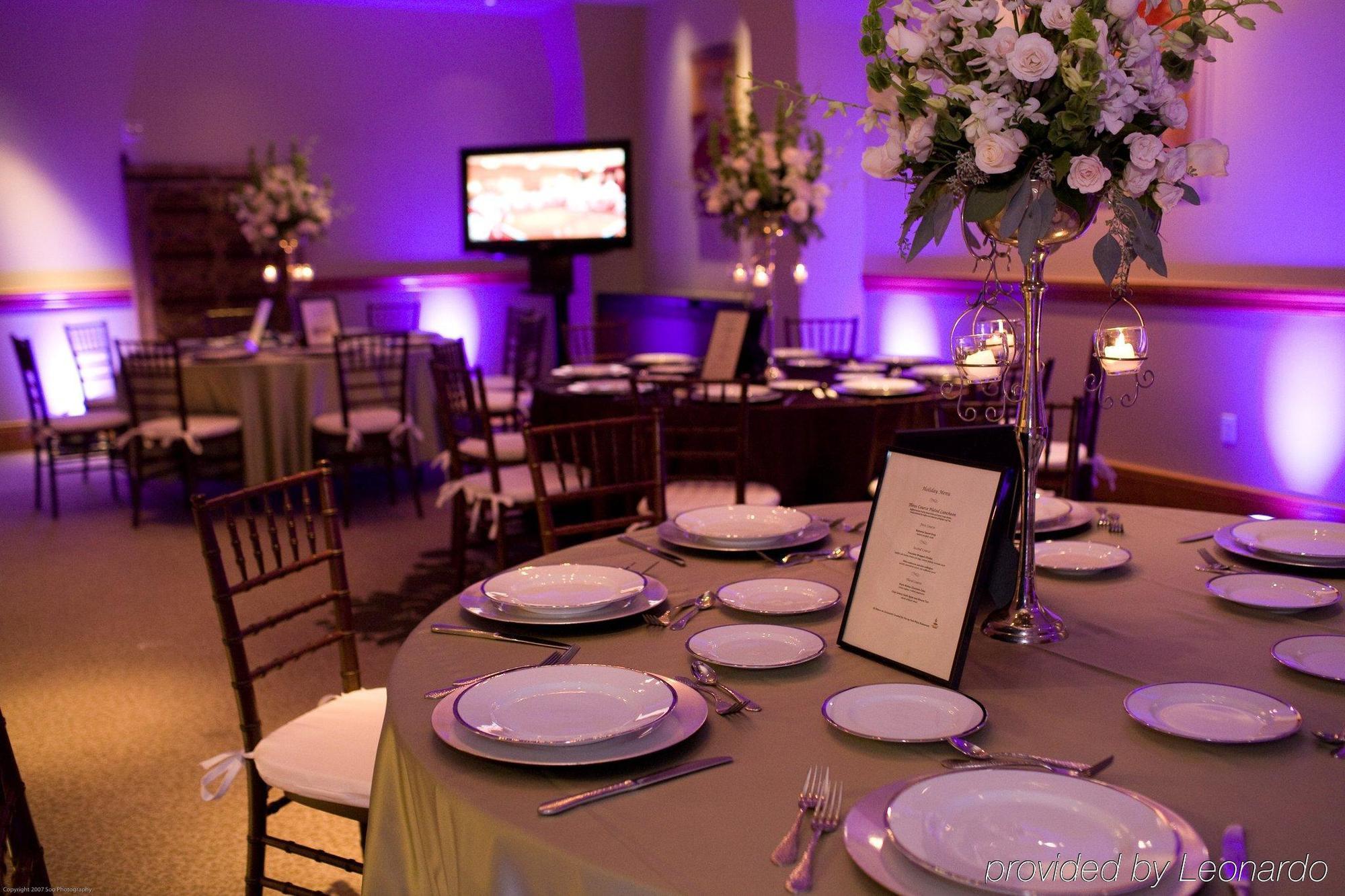 Juniper Hotel Cupertino, Curio Collection By Hilton Restaurant foto