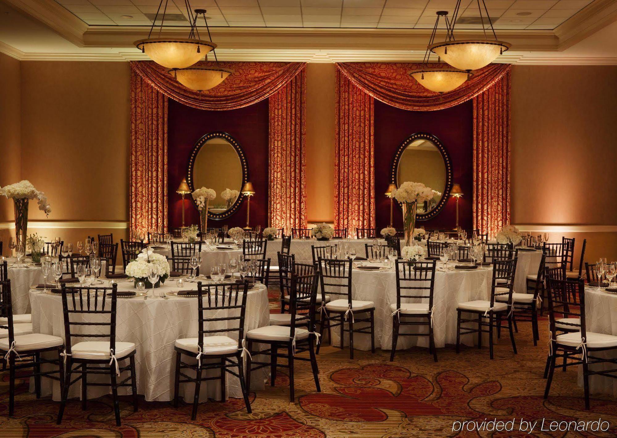 Juniper Hotel Cupertino, Curio Collection By Hilton Buitenkant foto