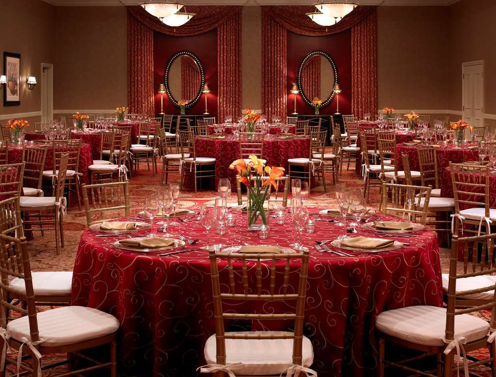 Juniper Hotel Cupertino, Curio Collection By Hilton Buitenkant foto